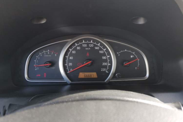 Used Baojun 630 2012 1.5L DVVT manual comfort version Instrument Cluster