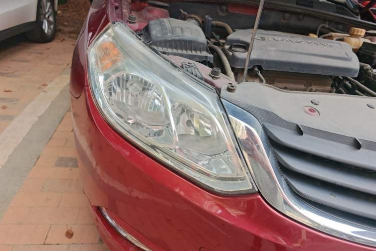 Used Baojun 630 2012 1.5L DVVT Automatic Elite Model Right Front Headlight