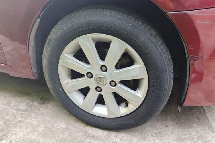 Used Baojun 630 2012 1.5L DVVT Automatic Elite Model Right Front Wheel Hub