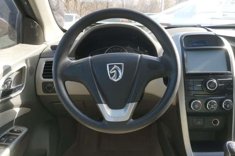 Used Baojun 630 2012 1.5L DVVT manual comfort version Steering Wheel