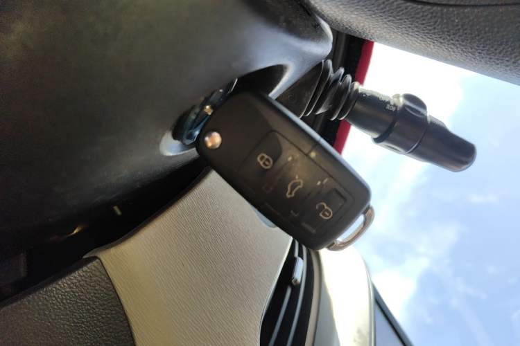 Used Baojun 630 2012 1.8L automatic comfort version Vehicle Key