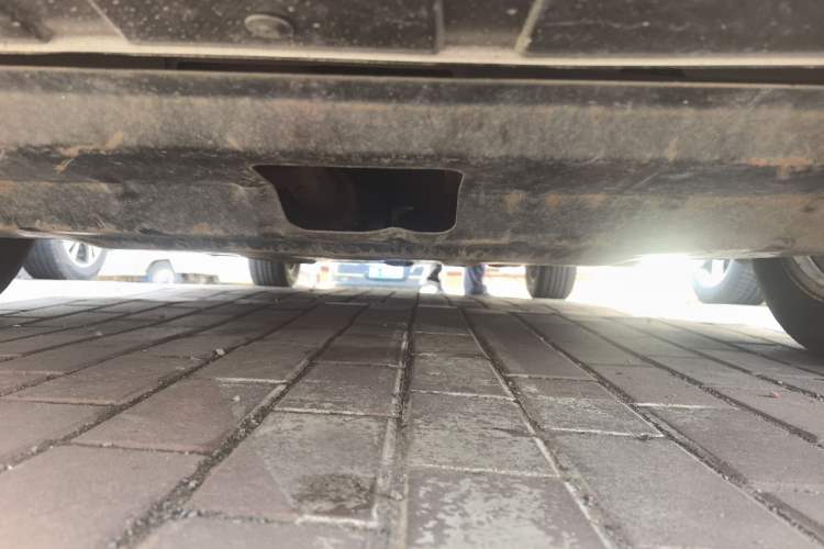 Used Baojun 630 2012 1.5L DVVT automatic comfort version Chassis Front