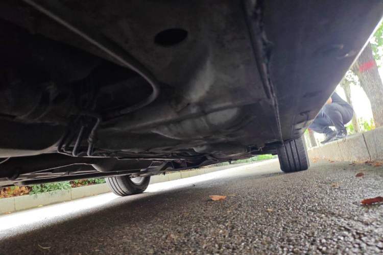 Used Baojun 630 2012 1.5L DVVT manual comfort version Chassis Rear Right