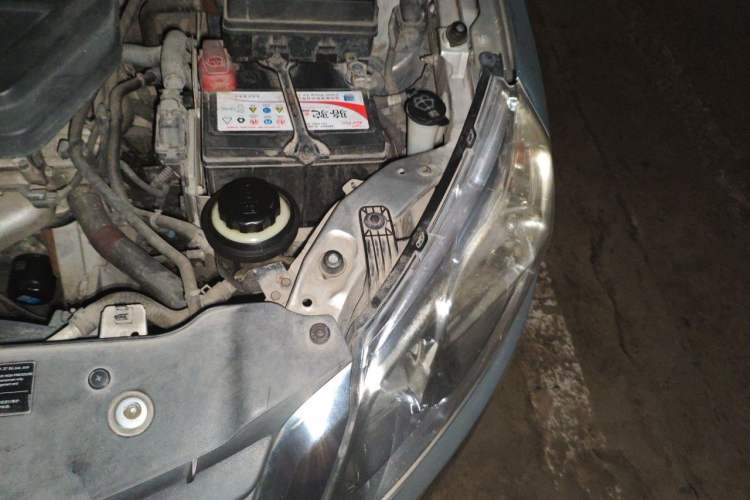 Used Baojun 630 2012 1.5L DVVT Manual Elite Model Engine Bay Left