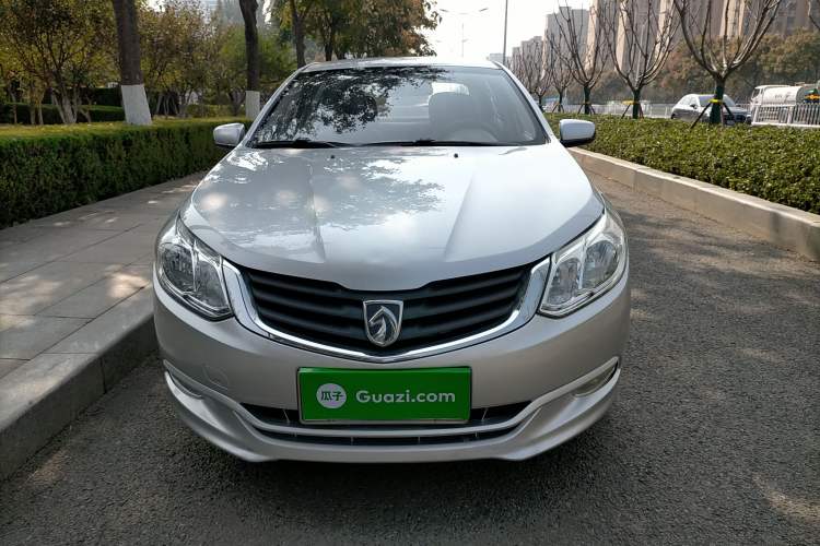 Used Baojun 630 2012 1.5L DVVT manual comfort version Exterior 2