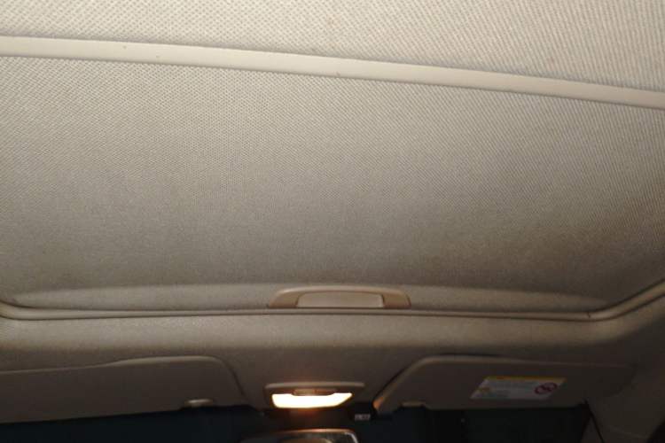 Used Baojun 630 2012 1.5L DVVT Manual Elite Model Headliner