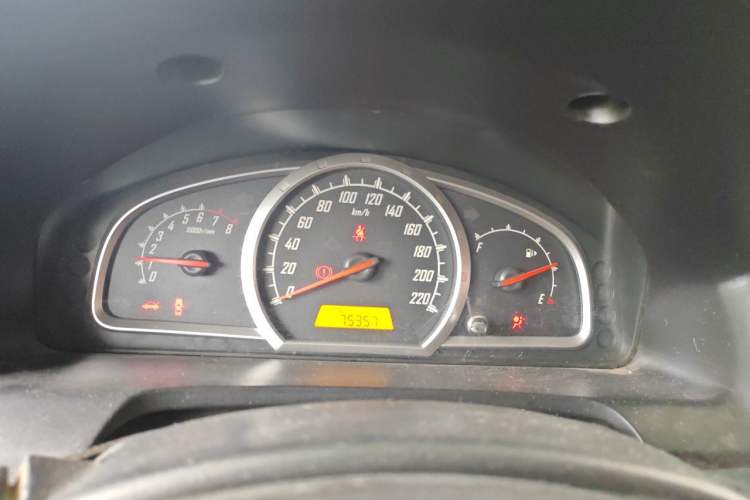 Used Baojun 630 2012 1.5L DVVT manual comfort version Instrument Cluster