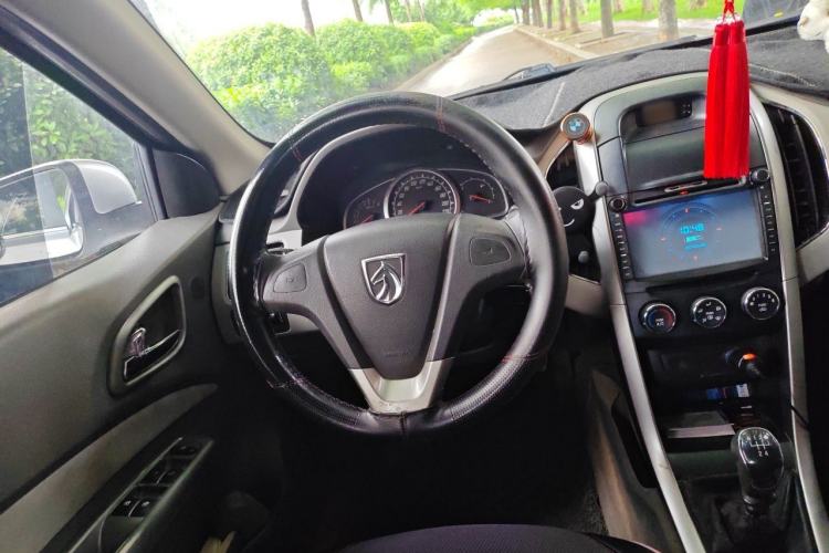 Used Baojun 630 2012 1.5L DVVT manual comfort version Steering Wheel