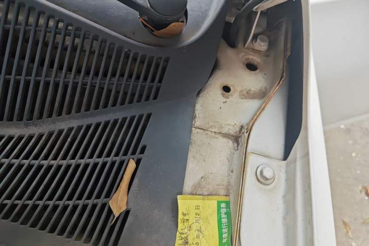 Used Baojun 630 2012 1.5L DVVT manual comfort version Engine Bay Left