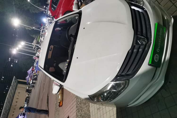 Used Baojun 630 2012 1.5L DVVT automatic comfort version Front Right 45 Deg