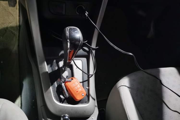 Used Baojun 630 2012 1.5L DVVT automatic comfort version Gear Lever