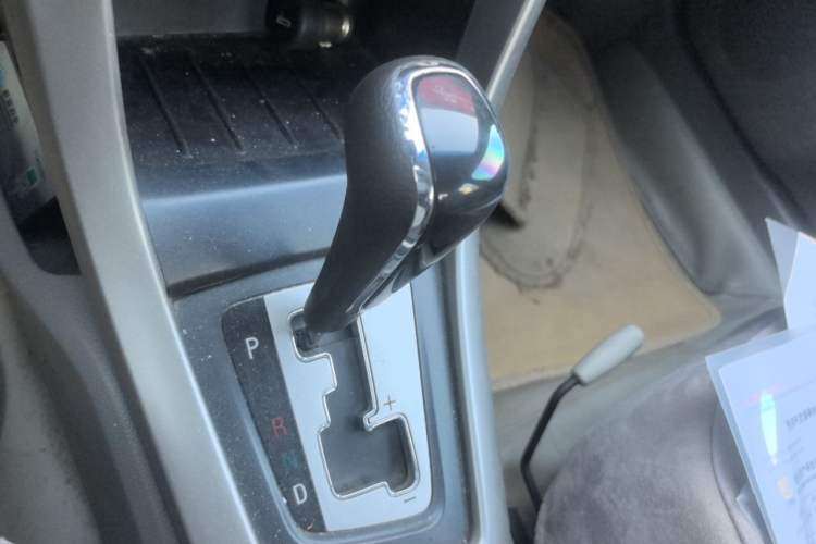 Used Baojun 630 2012 1.5L DVVT automatic comfort version Gear Lever
