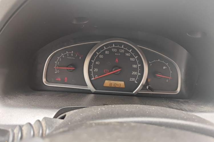 Used Baojun 630 2012 1.5L DVVT manual comfort version Instrument Cluster