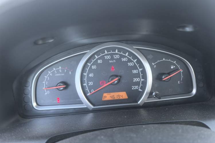 Used Baojun 630 2012 1.5L DVVT automatic comfort version Instrument Cluster