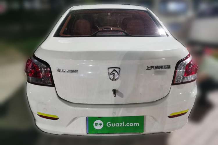 Used Baojun 630 2012 1.5L DVVT automatic comfort version Rear