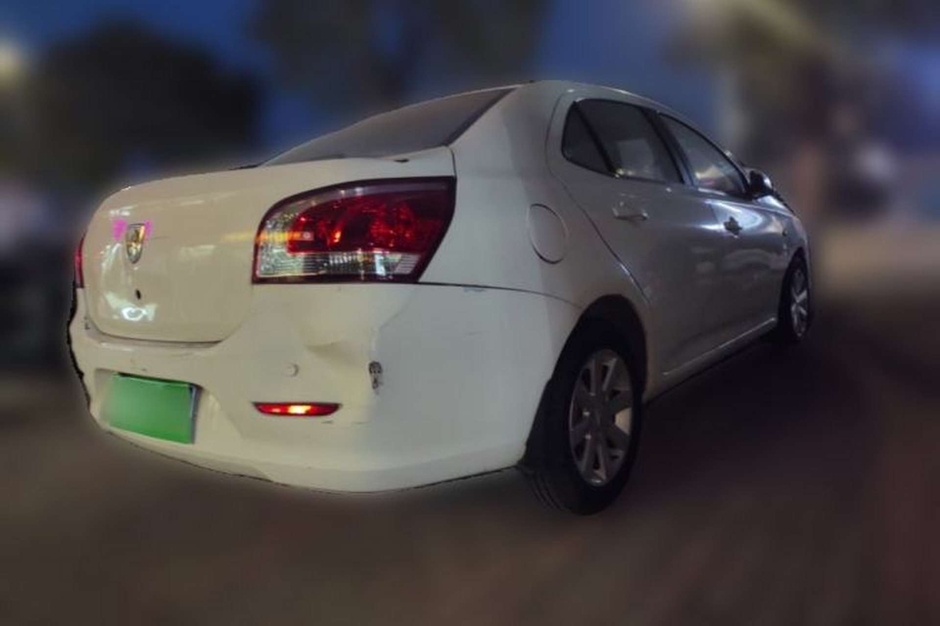 Used Baojun 630 2012 1.5L DVVT automatic comfort version Rear Right 45 Deg