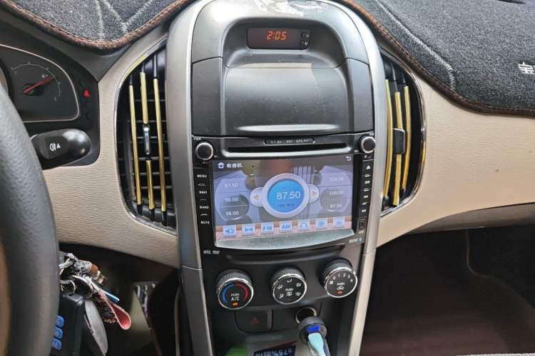 Used Baojun 630 2013 1.5L manual standard version Audio And AC Panel