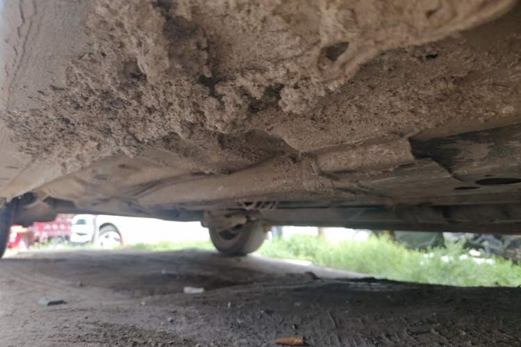 Used Baojun 630 2013 1.5L manual standard version Chassis Front Right