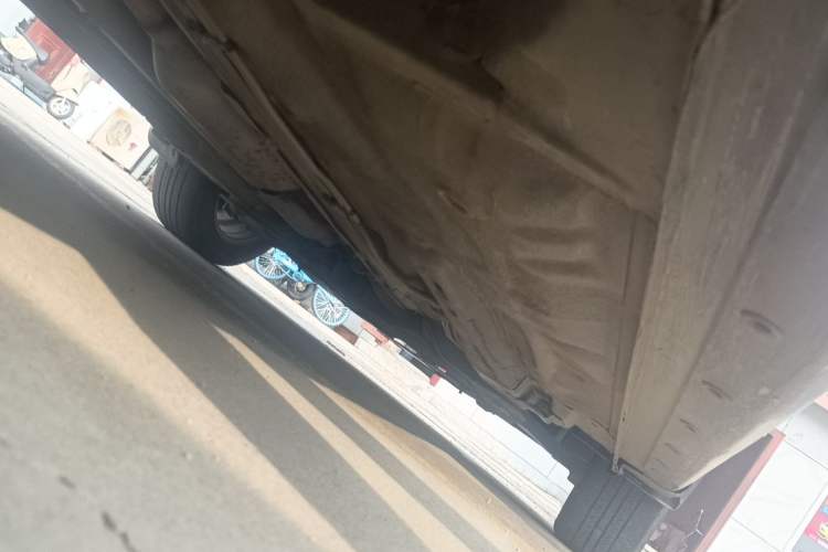Used Baojun 630 2013 1.5L manual standard version Chassis Rear Right