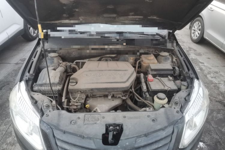 Used Baojun 630 2013 1.5L manual standard version Engine Bay