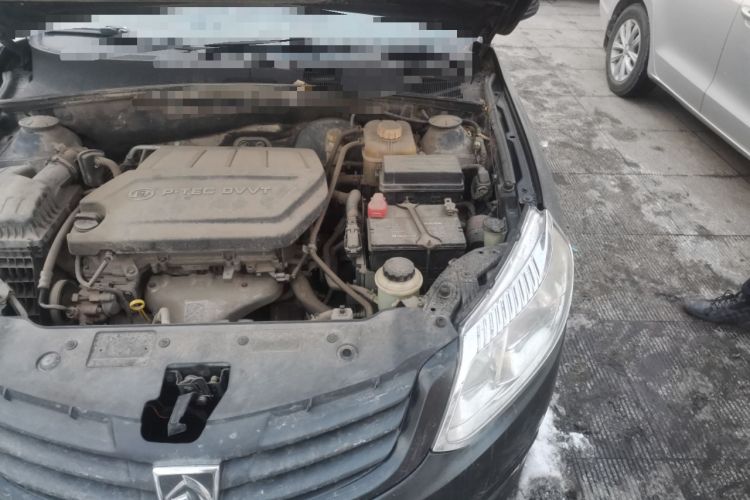 Used Baojun 630 2013 1.5L manual standard version Engine Bay Left