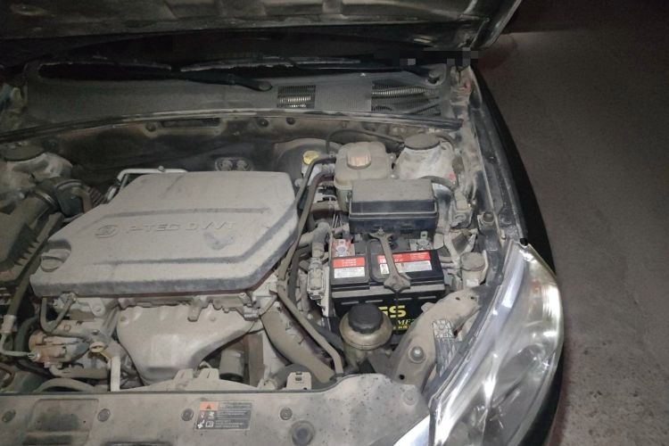 Used Baojun 630 2013 1.5L manual standard version Engine Bay Left