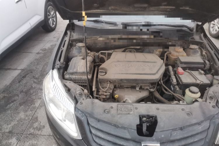 Used Baojun 630 2013 1.5L manual standard version Engine Bay Right