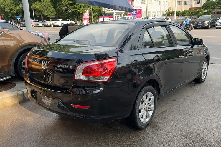 Used Baojun 630 2013 1.5L manual Comfort trim Exterior 3