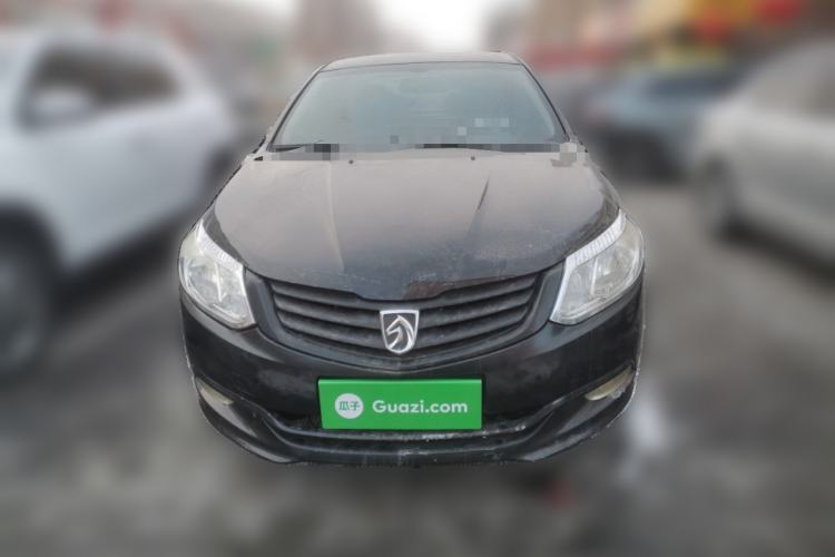 Used Baojun 630 2013 1.5L manual standard version Front