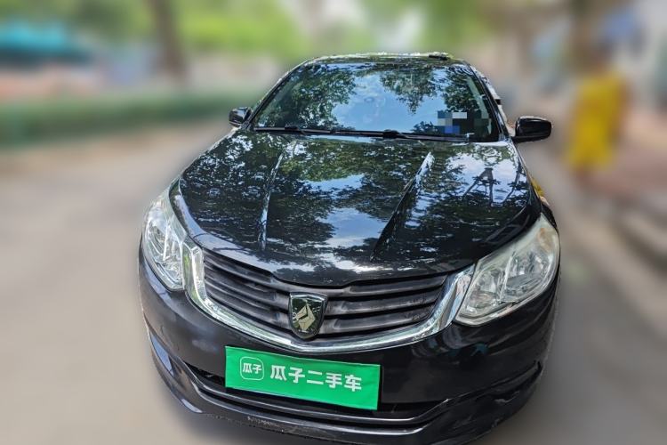 Used Baojun 630 2013 1.5L manual standard version Front