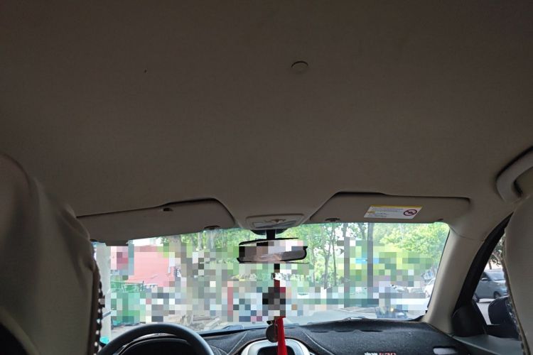 Used Baojun 630 2013 1.5L manual standard version Headliner