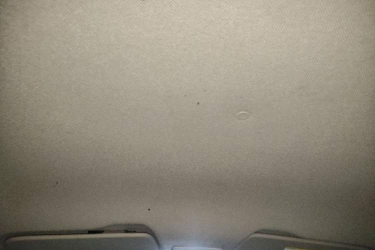 Used Baojun 630 2013 1.8L manual Comfort trim level Headliner