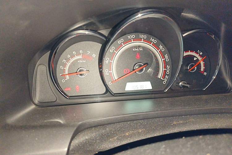 Used Baojun 630 2013 1.5L manual Elite version Instrument Cluster