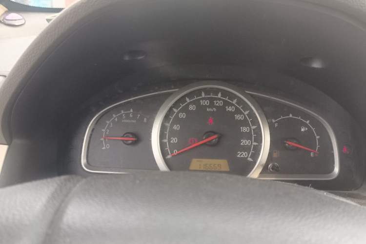 Used Baojun 630 2013 1.5L manual standard version Instrument Cluster