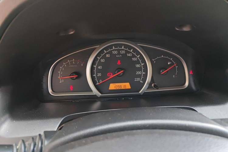 Used Baojun 630 2013 1.5L manual standard version Instrument Cluster