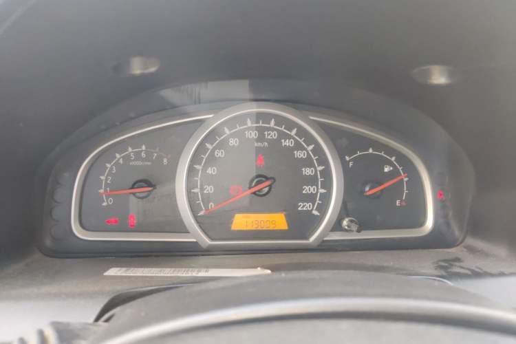 Used Baojun 630 2013 1.5L manual standard version Instrument Cluster