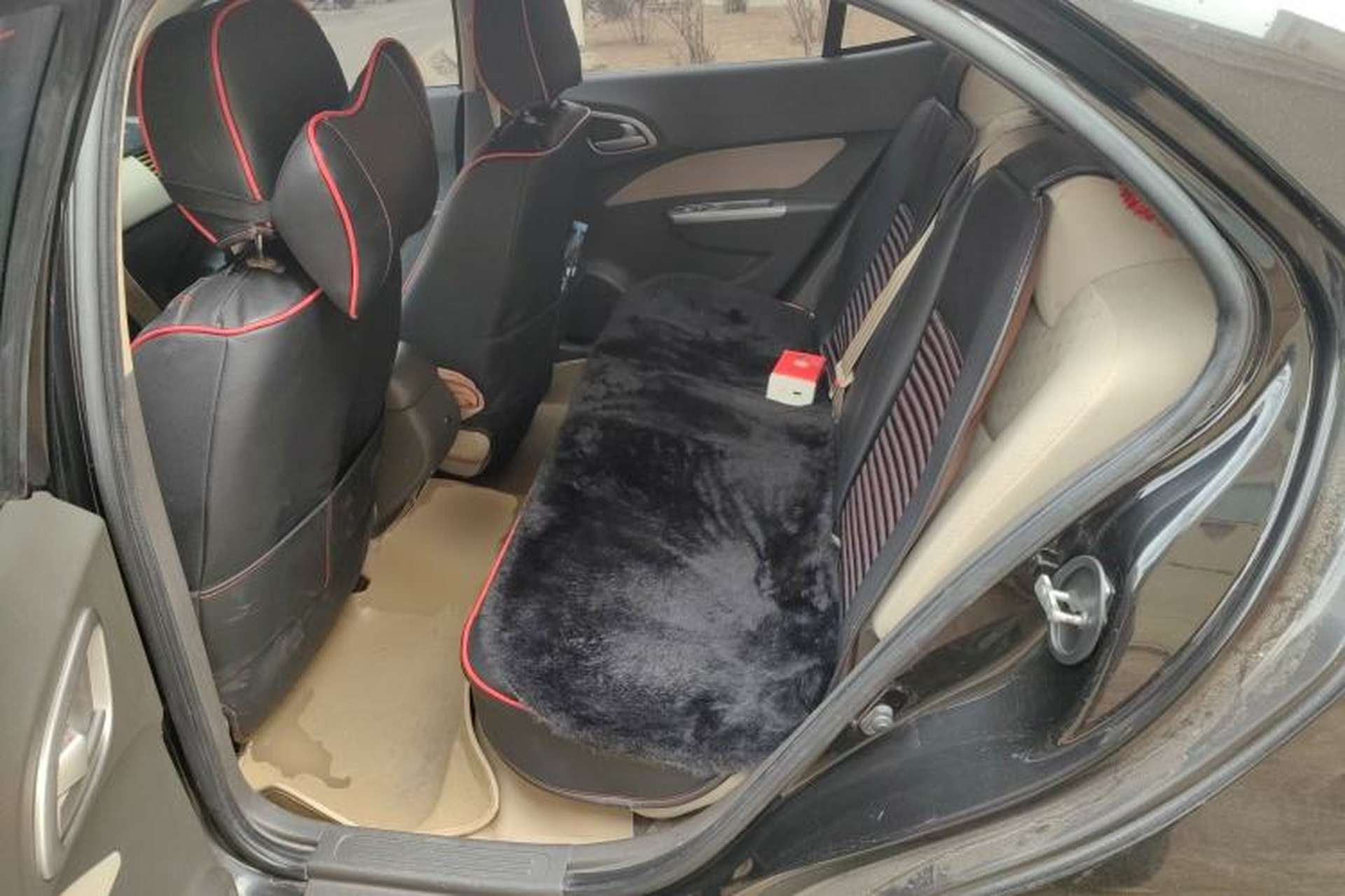 Used Baojun 630 2013 1.5L manual standard version Left Rear Seat
