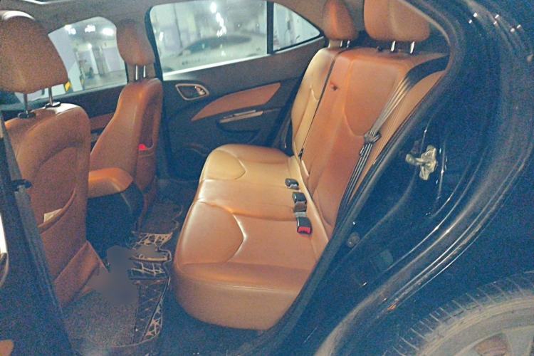Used Baojun 630 2013 1.5L manual Elite version Left Rear Seat