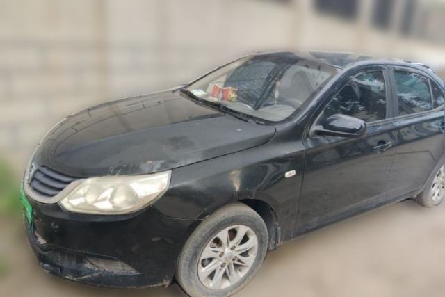 Used Baojun 630 2013 1.5L manual standard version
