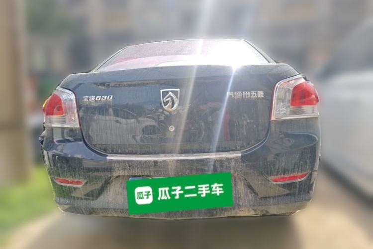 Used Baojun 630 2013 1.5L manual standard version Rear