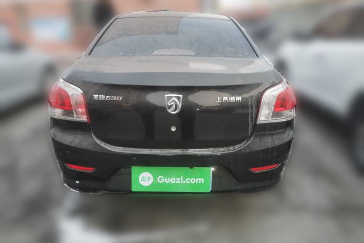 Used Baojun 630 2013 1.5L manual standard version Rear
