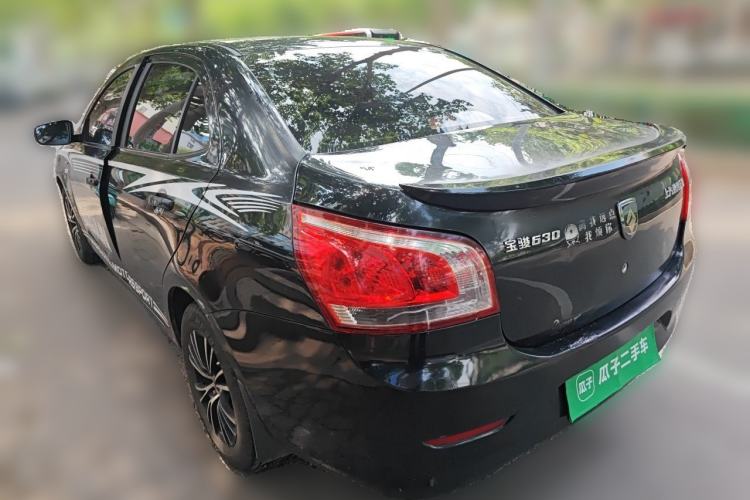 Used Baojun 630 2013 1.5L manual standard version Rear Left 45 Deg