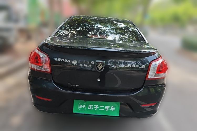 Used Baojun 630 2013 1.5L manual standard version Rear