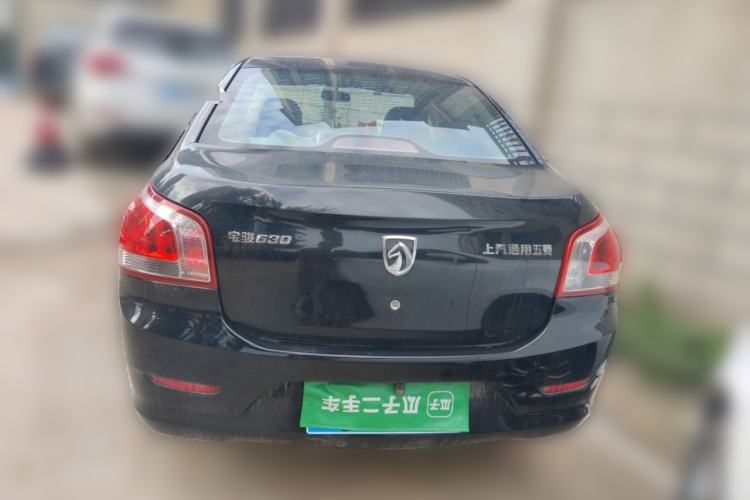 Used Baojun 630 2013 1.5L manual standard version Rear