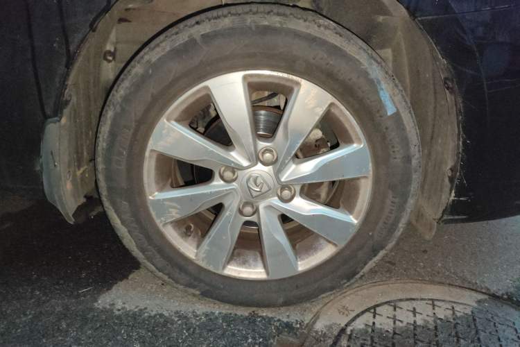 Used Baojun 630 2013 1.8L manual Comfort trim level Right Front Wheel Hub