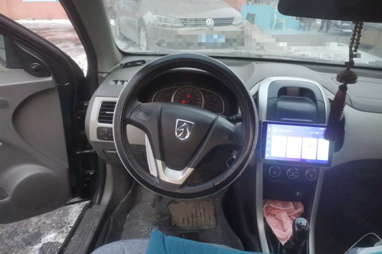 Used Baojun 630 2013 1.5L manual standard version Steering Wheel