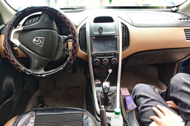 Used Baojun 630 2013 1.5L manual Comfort trim Audio And AC Panel