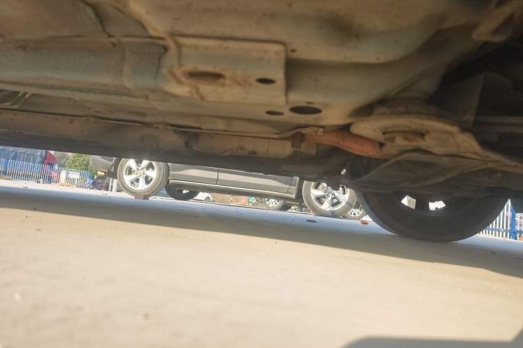 Used Baojun 630 2013 1.5L manual Entry-level trim Chassis Front Right
