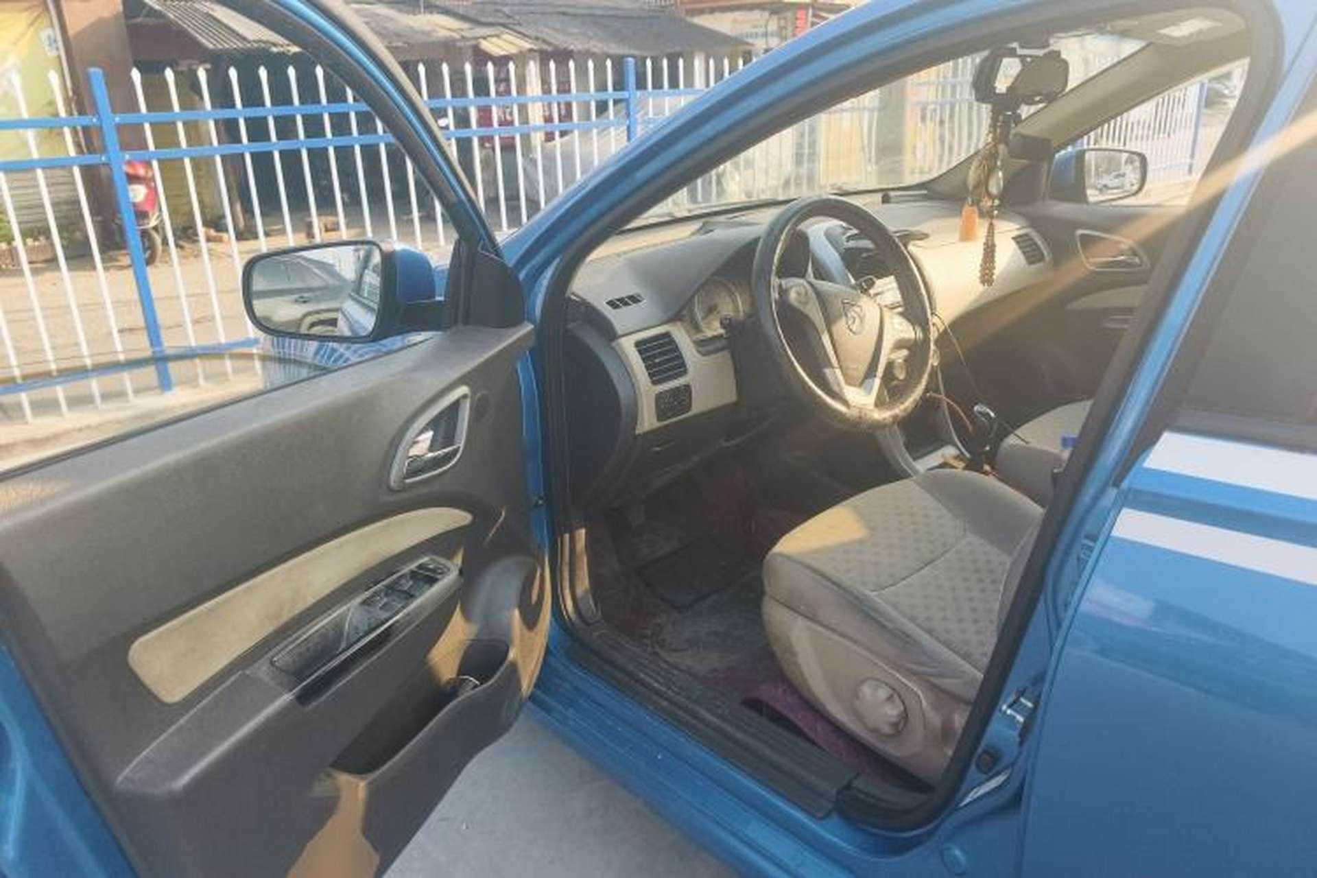Used Baojun 630 2013 1.5L manual Entry-level trim Driver Seat