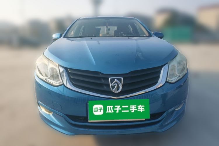 Used Baojun 630 2013 1.5L manual Entry-level trim Front